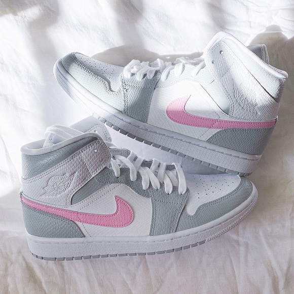 custom nike air jordan 1 mid